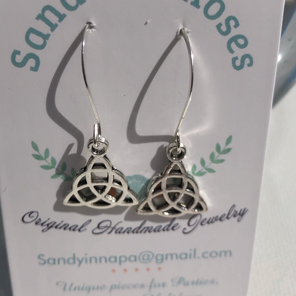 ☘️Celtic knot earrings☘️
